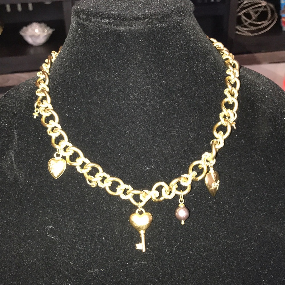 🔥HP🔥Dolce&Gabbana charm necklace.🔥 - Picture 2 of 10